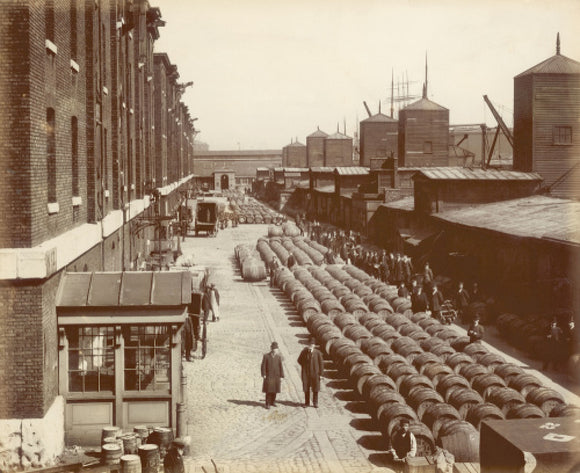 The north quay at the London docks: 1907